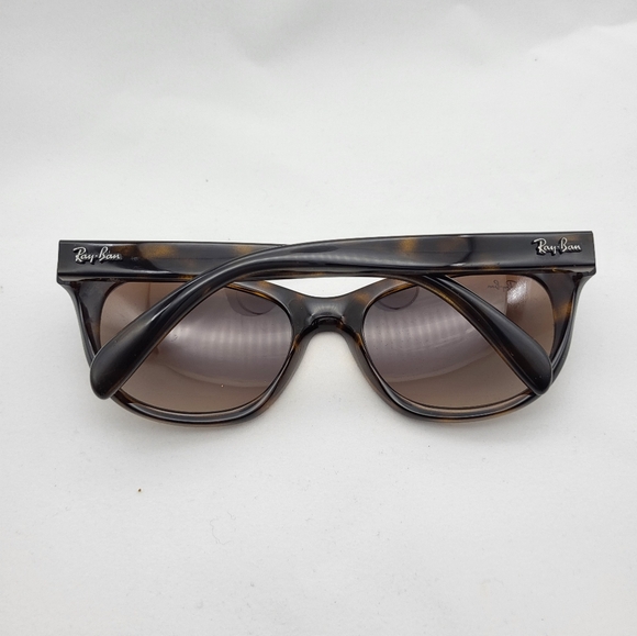 Ray-ban sunglasses - Picture 4 of 8